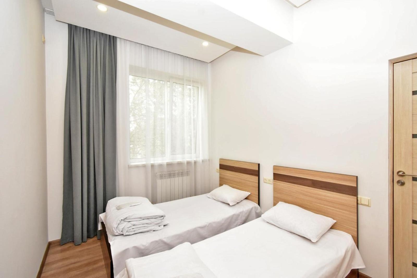 Rent Inn Yerevan On Chaykovski Street 외부 사진