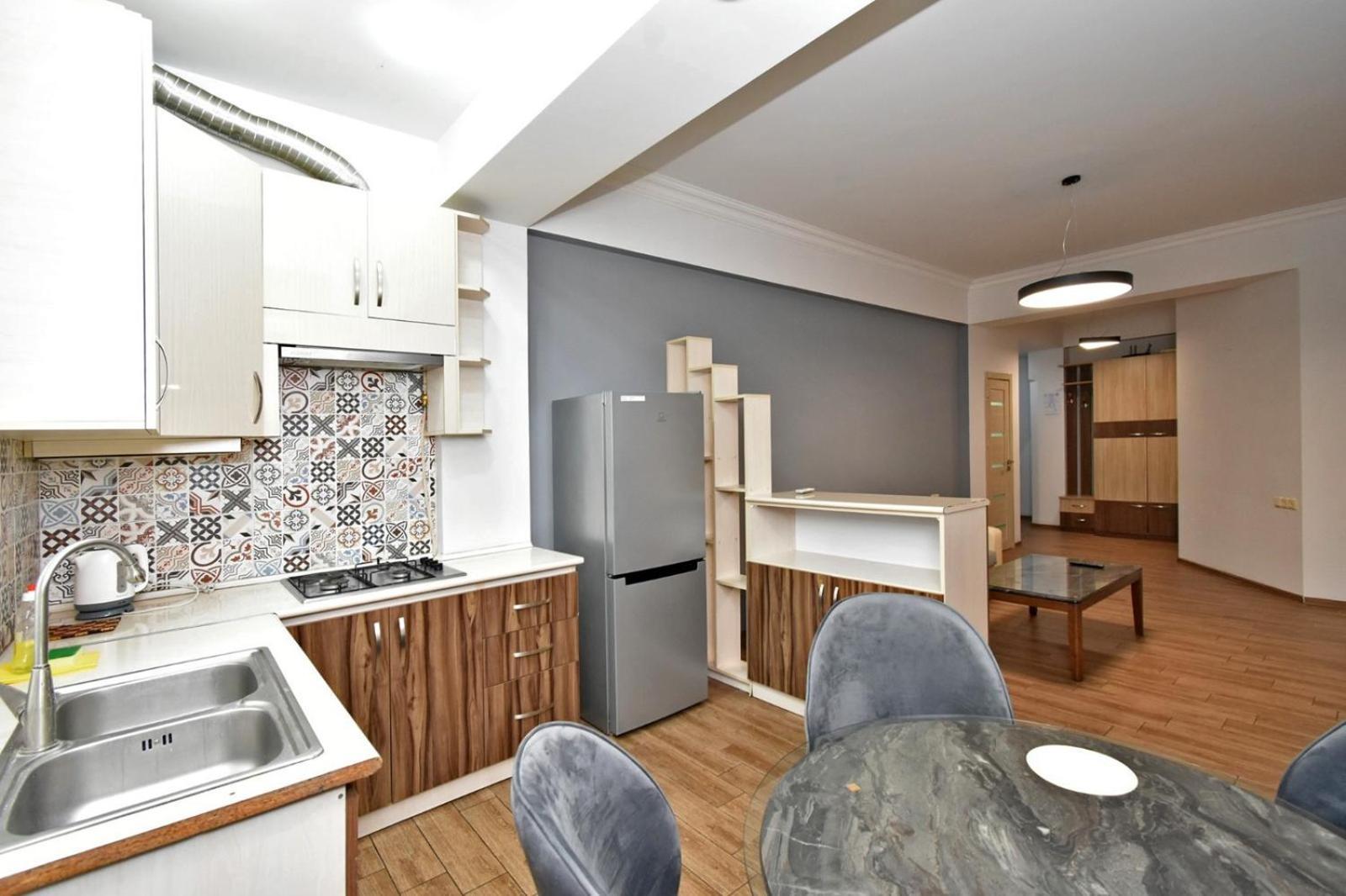 Rent Inn Yerevan On Chaykovski Street 외부 사진